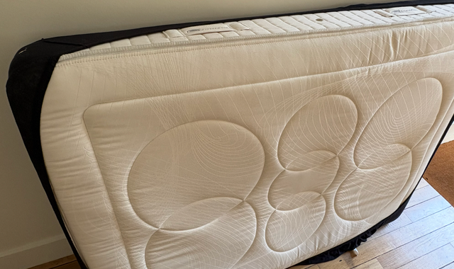 Literie matelas 140x200 vers Bastille.