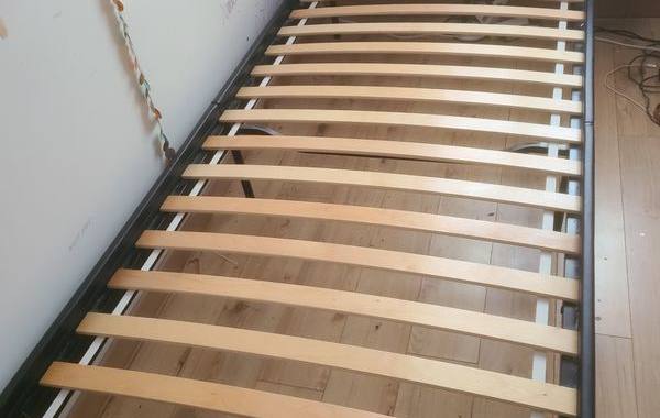 Literie lit capitonné noir 90x190