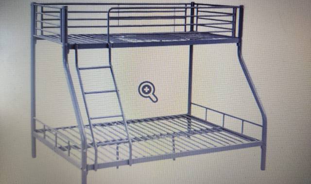 Literie lit double + en mezzanine lit simple