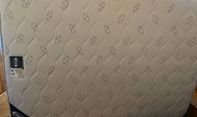 Literie matelas Simmons