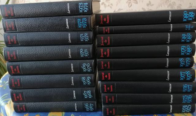 Livres-Revues 17 volumes Larousse journal années 1966-1982
