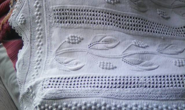 Literie 2 dessus de lit ancien en coton blanc au crochet