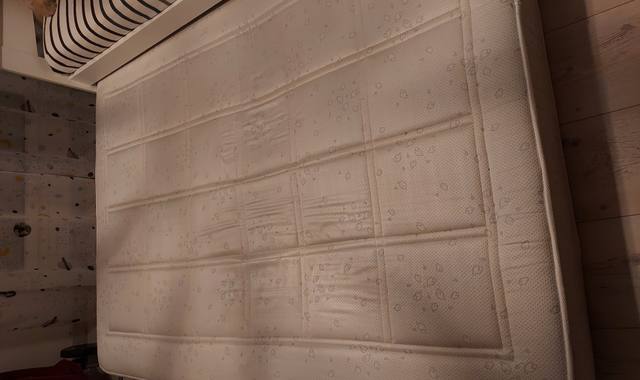 Literie matelas à donner