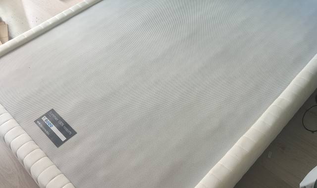 Literie sommier très bon état