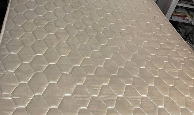 Literie lit deux places