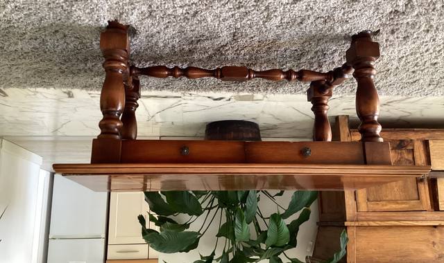 Meubles table basse avec 2 tiroirs long 0.93 largeur 0.45 hauteur 0.44 à venir che