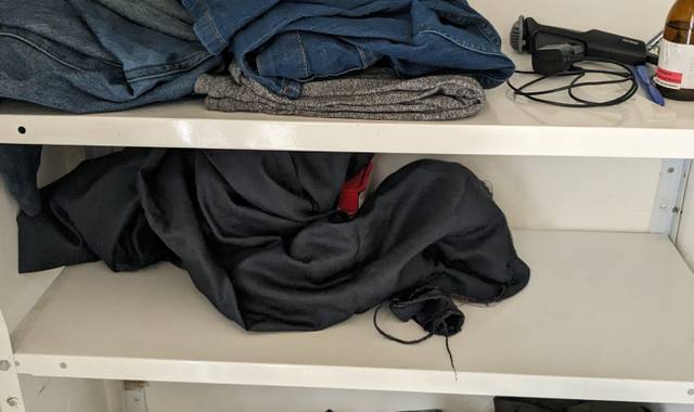 Meubles table de télévision+ matelas+ surmatelas+étagère