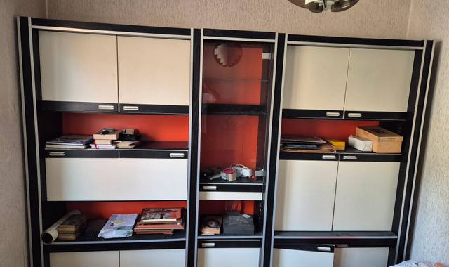 Meubles buffet 277 cm sur 200 cm de hauteur