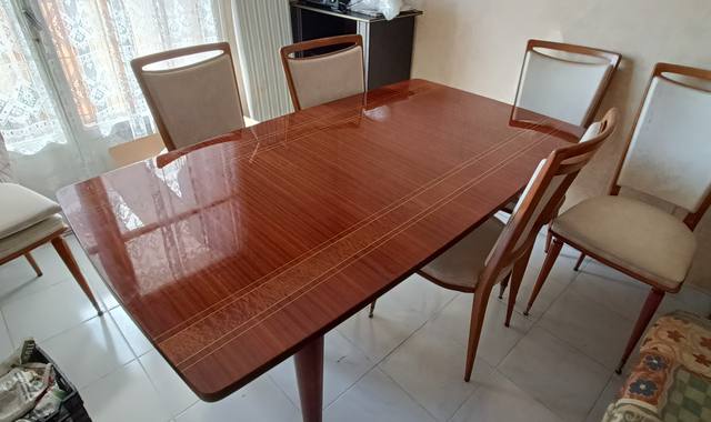 Meubles Table de séjour plus 6 chaises