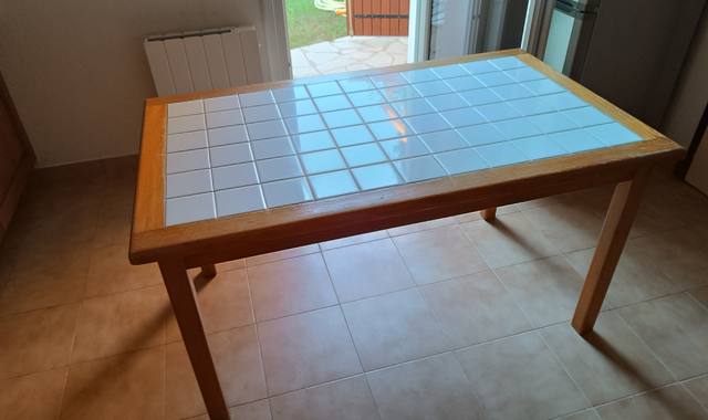 Meubles table carrelée