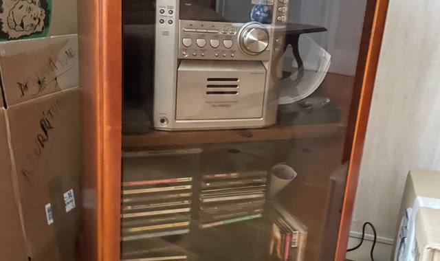 Meubles petit meuble hi-fi, portes vitrées