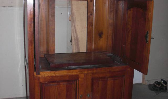 Meubles meuble TV style Louis philippe