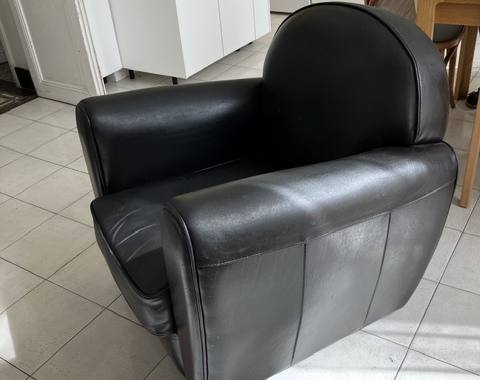 Meubles feuteuil Club en cuir bon état