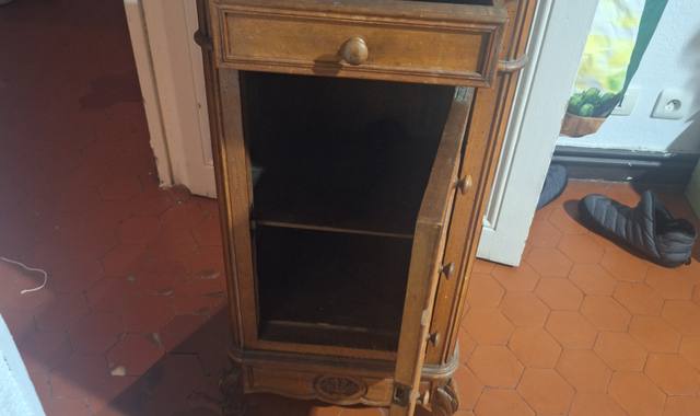 Meubles chifonnier / chevet / petite commode