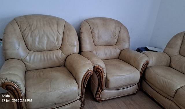 Meubles 1 fauteuil deux places, 2 fauteuils 1 place, cuir beige