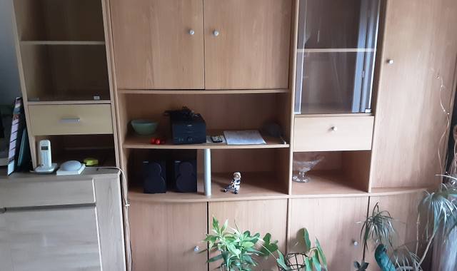 Meubles meuble salle a manger, beaucoup de rangements,  tres bonne affaire
