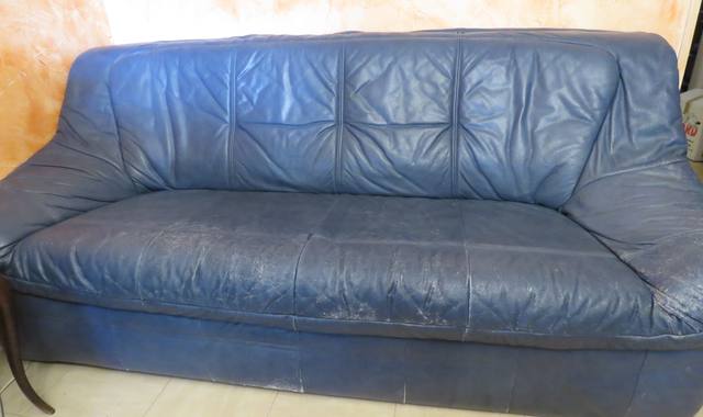 Meubles canapé en cuir bleu et fauteuil