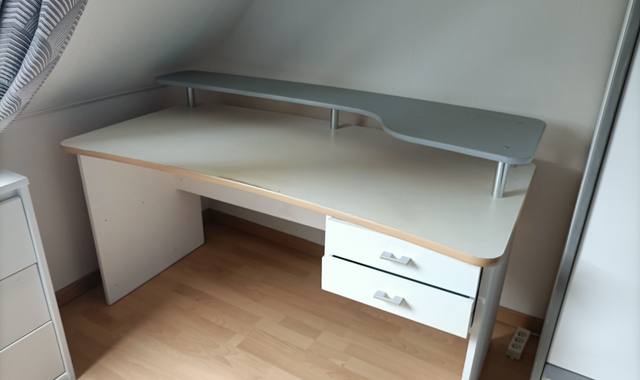 Meubles bureau avec 2 tiroirs et une tablette