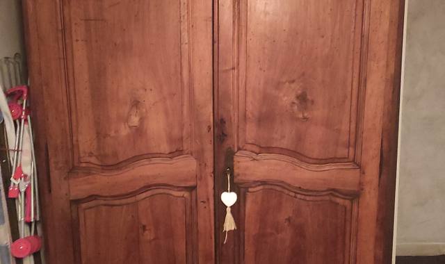 Meubles armoire avec penderie rénovée