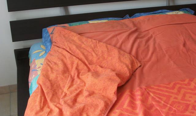Meubles un lit en 160 et une petite commode