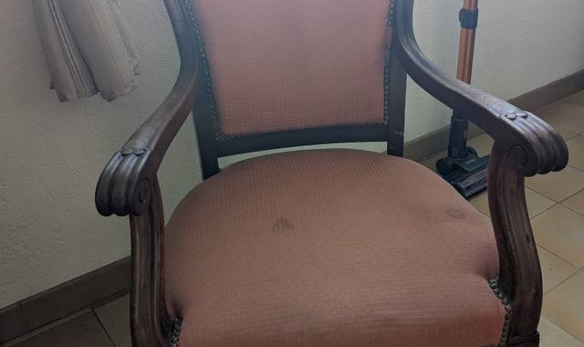 Meubles deux fauteuils