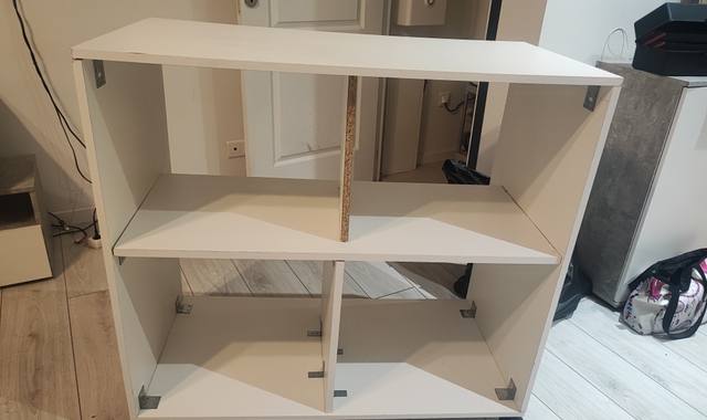 Meubles meuble fait maison, cause déménagement. Premier arrivé premier servi !