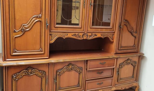 Meubles meuble pour salle a manger en bois en bon état