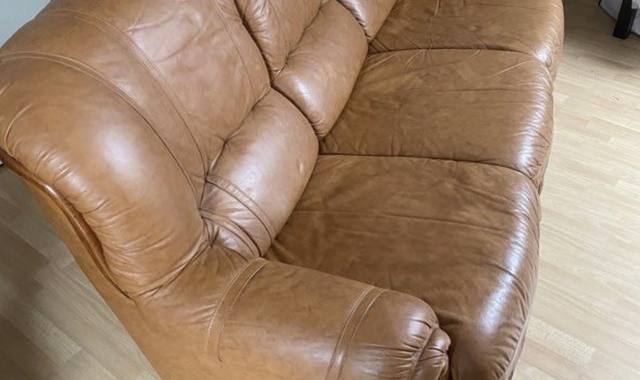 Meubles canapé 3 places et deux fauteuils