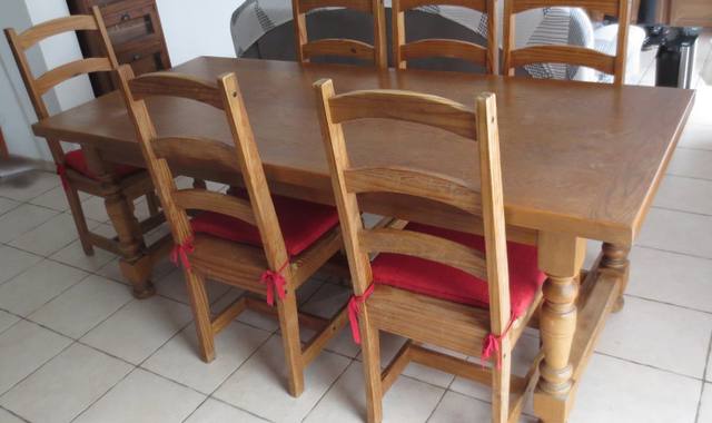 Meubles table chêne + 6 chaises