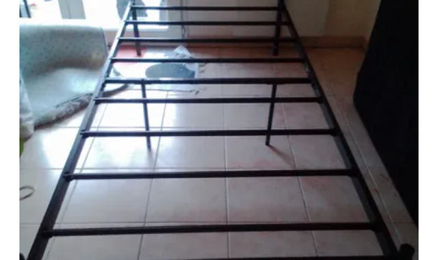 Meubles cadre de lit avec sommier