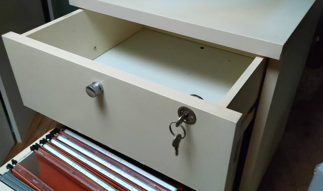 Meubles caisson de bureau à roulette - 2 tiroirs dont 1 pour dossiers suspendus
