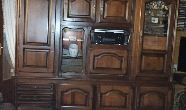 Meubles 2 Fauteuils un living et un bahut