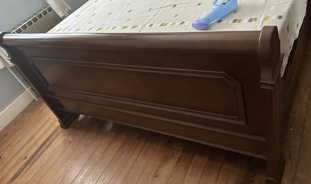 Meubles un lit 140x190