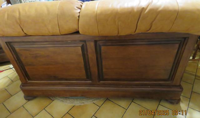 Meubles canapé plus 1 fauteil structure bois coussins cuir