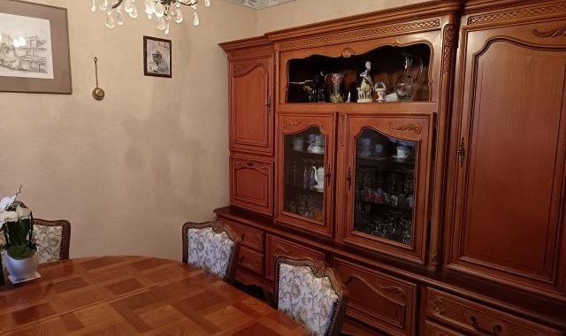 Meubles très belle salle à manger  en merisier très bon état