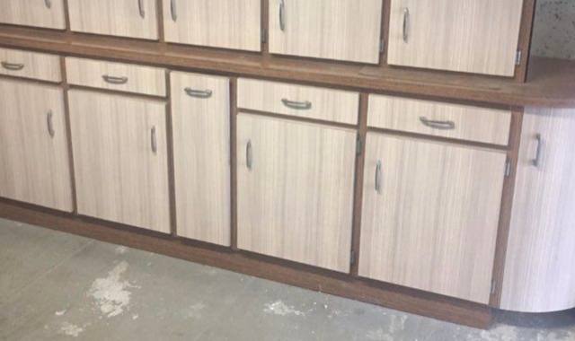 Meubles buffet bas en Formica