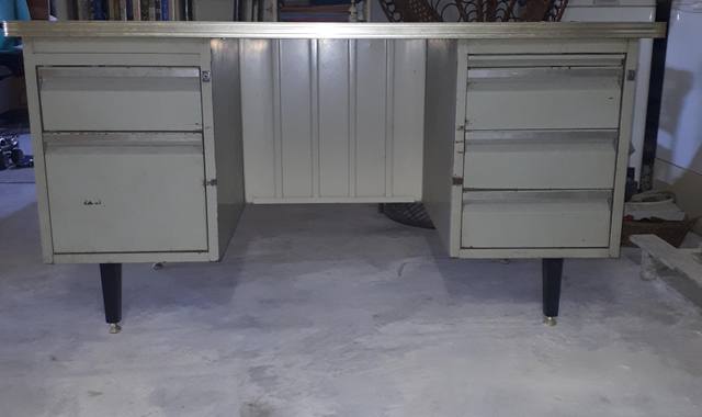 Meubles bureau métallique