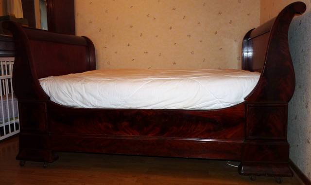 Meubles lit bateau ancien acajou 19ième