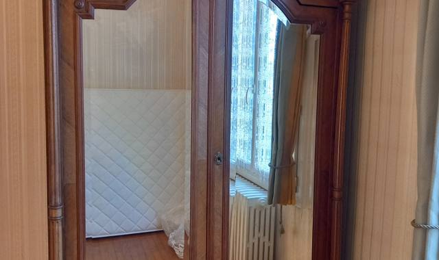 Meubles aRMOIRE  penderie en très bon état