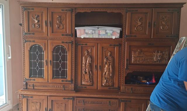 Meubles donne, meuble style Henri,