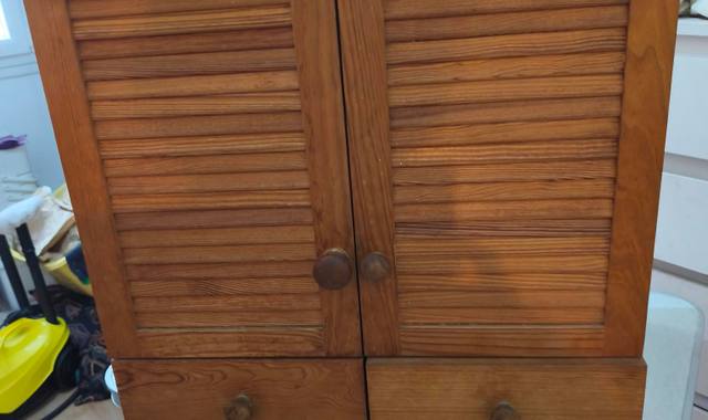 Meubles petit placard salle de bain ou WC