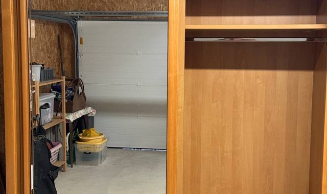 Meubles armoire marque CELIO