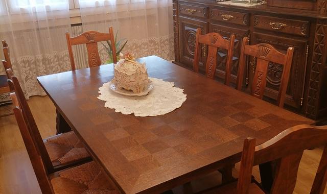 Meubles salle à manger complète et chambre complète style basque