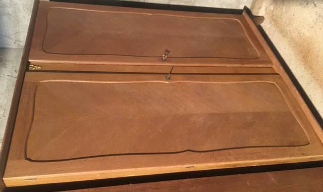 Meubles armoire en bois massif simple