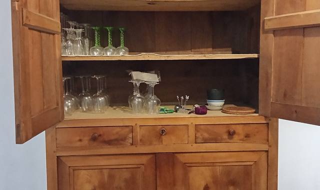 Meubles buffet haut en merisier