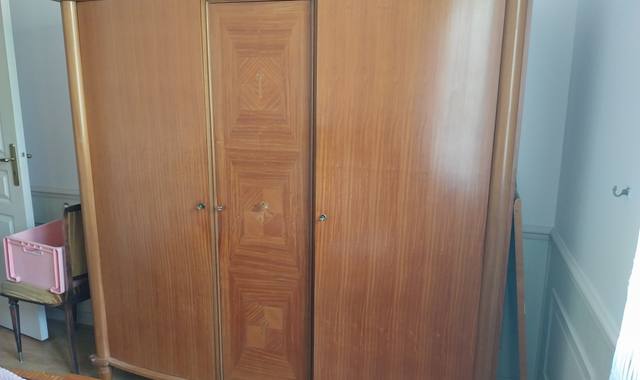 Meubles grande armoire