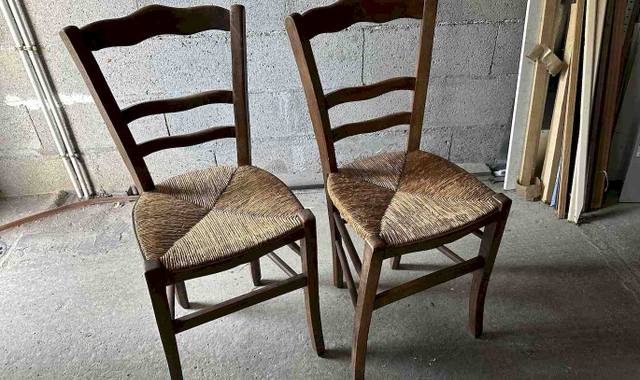 Meubles 2 chaises