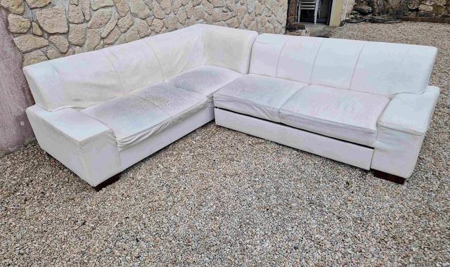 Meubles cANAPE D’ANGLE CONVERTIBLE BLANC, état d’usage, Fismes