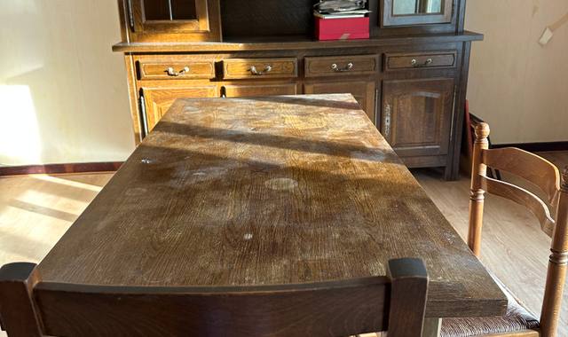 Meubles À donner buffet et table bois massif et 12 chaises