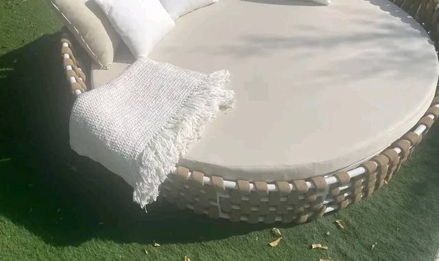 Meubles canapé pour jardin et piscine